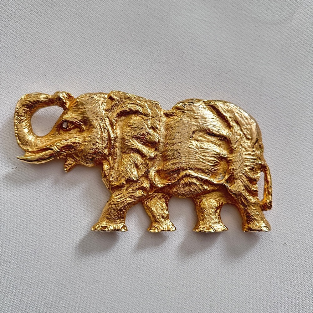 Vintage huge Gold Elephant Decorative Belt Buckle